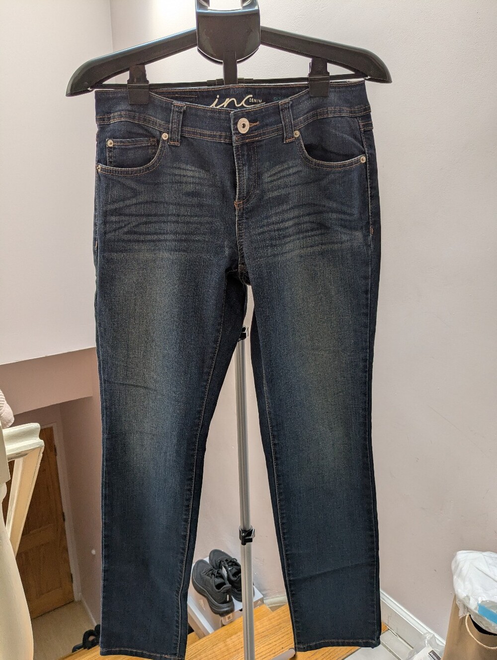 Inc Denim Size 8S Skinny Leg Curvy Fit Short Jeans